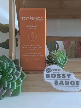 TOTEMICA Antioxidant Facial Serum Vitamin C NWT 30 ML